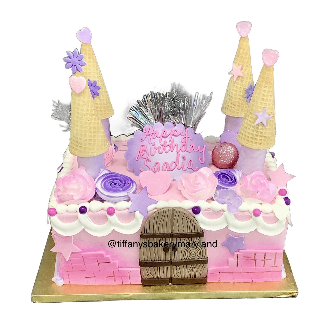 Princess castle cake - Decorated Cake by Sara Solimes - CakesDecor
